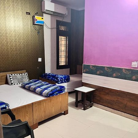 Haldwāni Hotel Pushpanjali מראה חיצוני תמונה